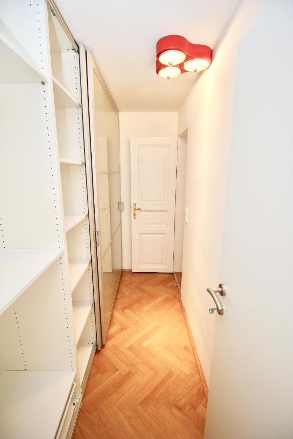 וינה Vintage-Apartment Close To Karlsplatz Il מראה חיצוני תמונה